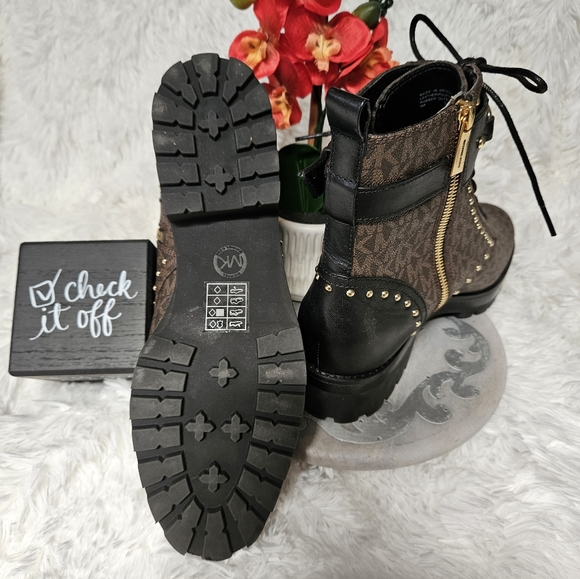Michael Kors Like New Combat Style Boots SG21F - Picture 3 of 3